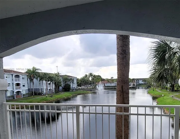 $2,550 | 150 Northwest 96th Avenue, Unit 9210, Pembroke Pines, FL 33024