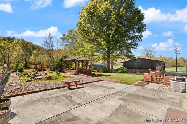 $599,900 | 512 West Water Street, Borden, IN 47106