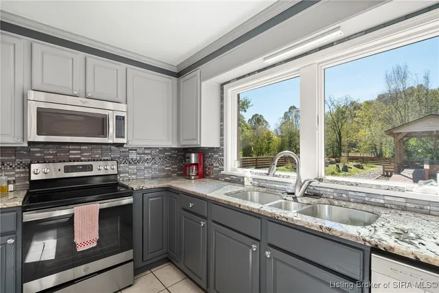 $599,900 | 512 West Water Street, Borden, IN 47106