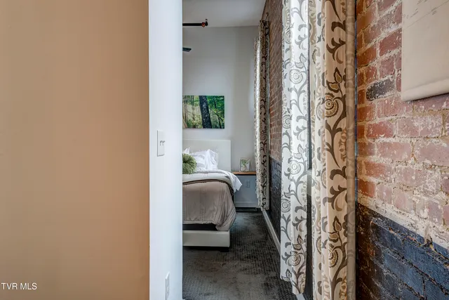 $1,850 | 201 8th Street, Unit 203, Bristol, TN 37620