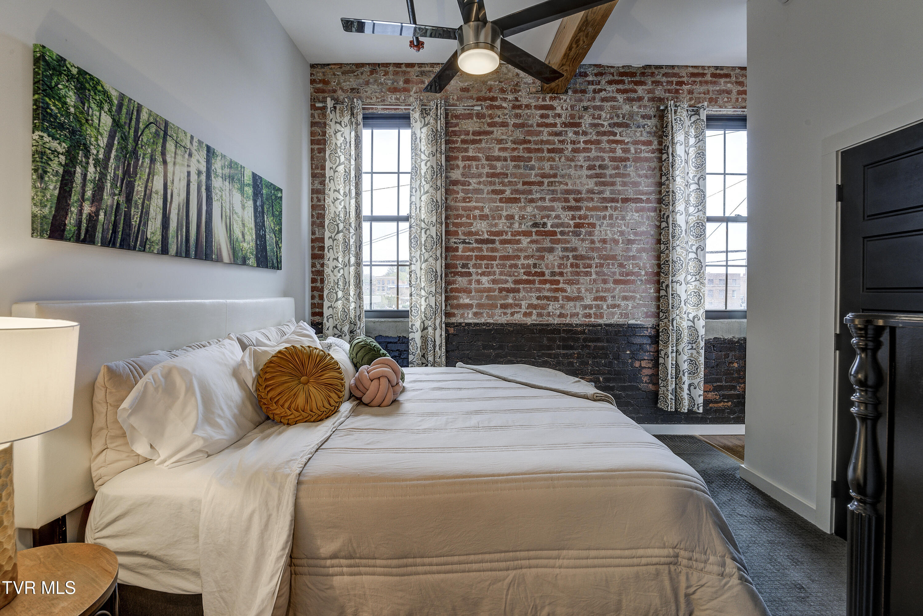 201 8th Street, Unit 203 Bristol, TN 37620 - Photo 18 of 31 Remington1-18