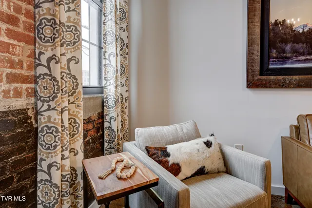 $1,850 | 201 8th Street, Unit 203, Bristol, TN 37620