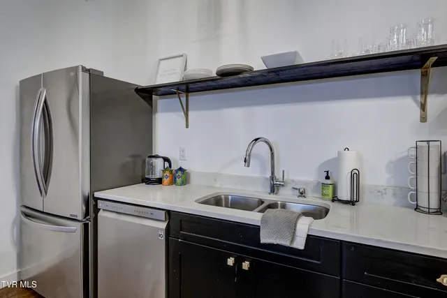 $1,850 | 201 8th Street, Unit 203, Bristol, TN 37620