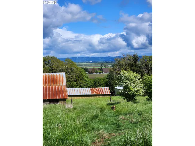 $1,249,960 | 24088 Highway 18, Sheridan, OR 97378