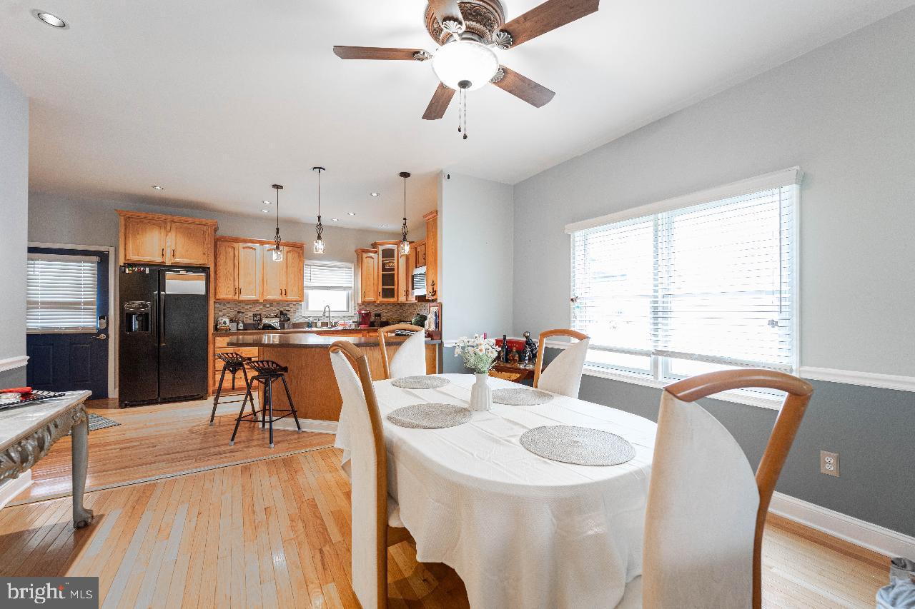4 Helena Avenue Baltimore, MD 21221 - Photo 4 of 25 Bright and inviting kitchen dining area.