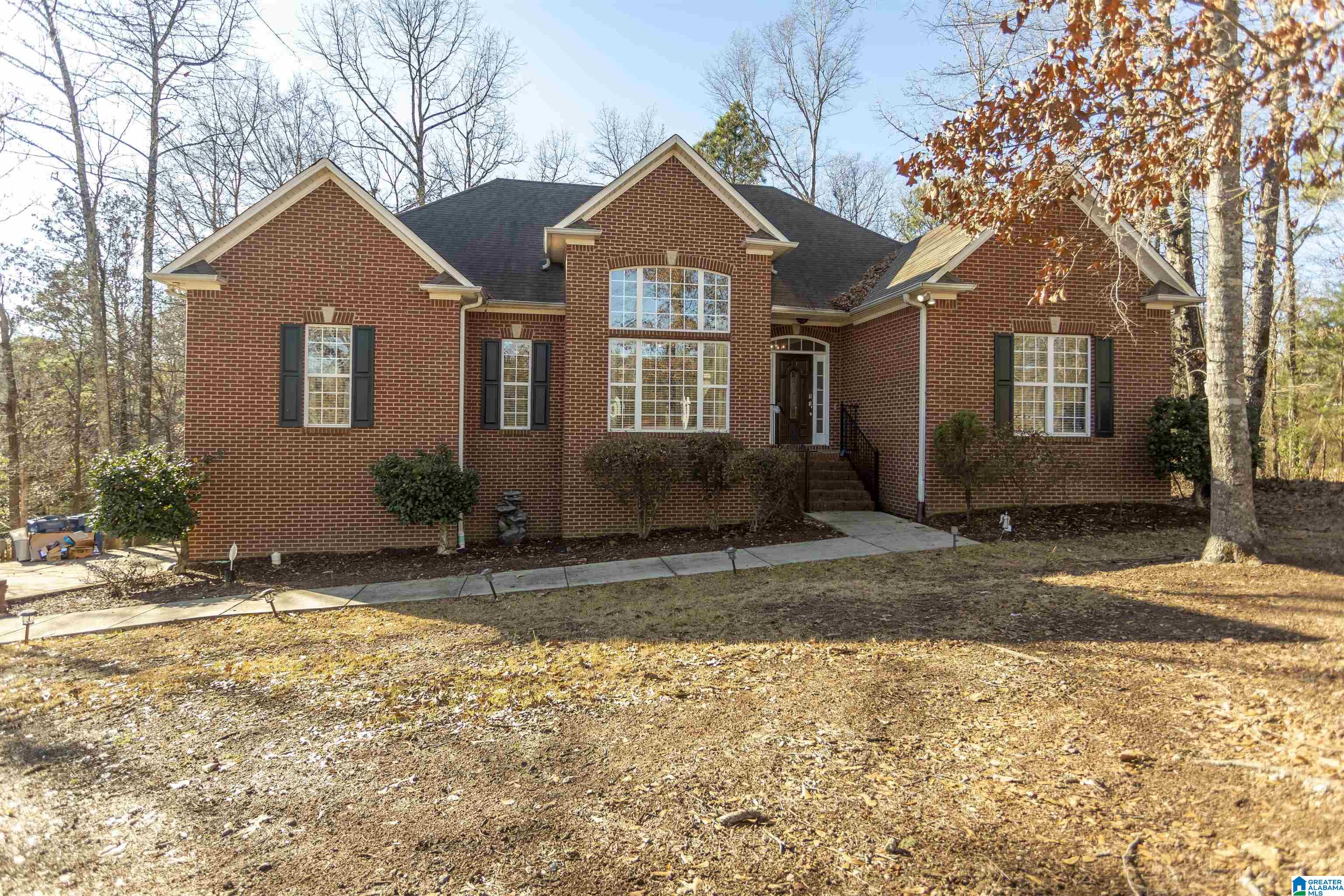 104 Wynlake Way Alabaster, AL 35007 - Photo 2 of 41