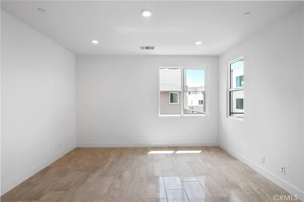 $5,500 | 229 Novel, Irvine, CA 92618