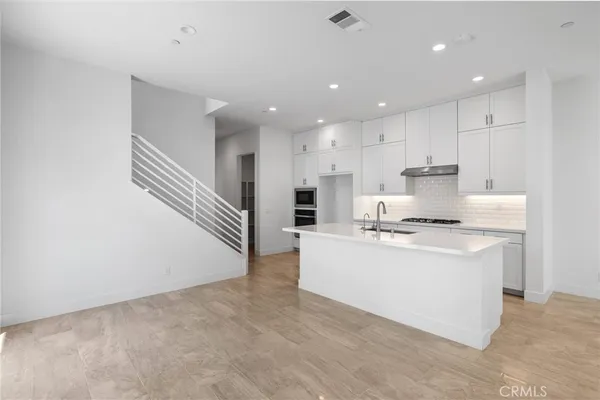 $5,500 | 229 Novel, Irvine, CA 92618