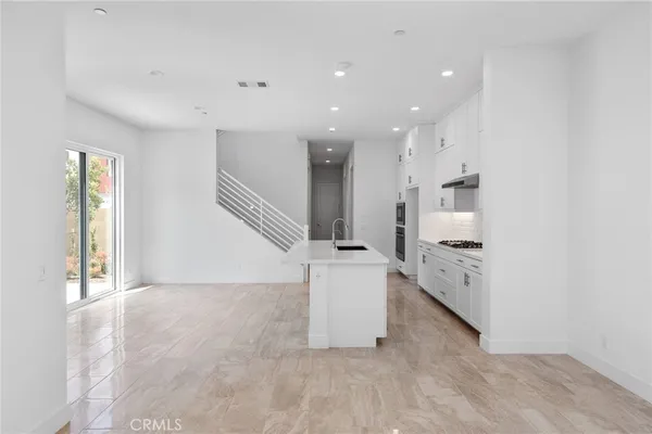 $5,500 | 229 Novel, Irvine, CA 92618