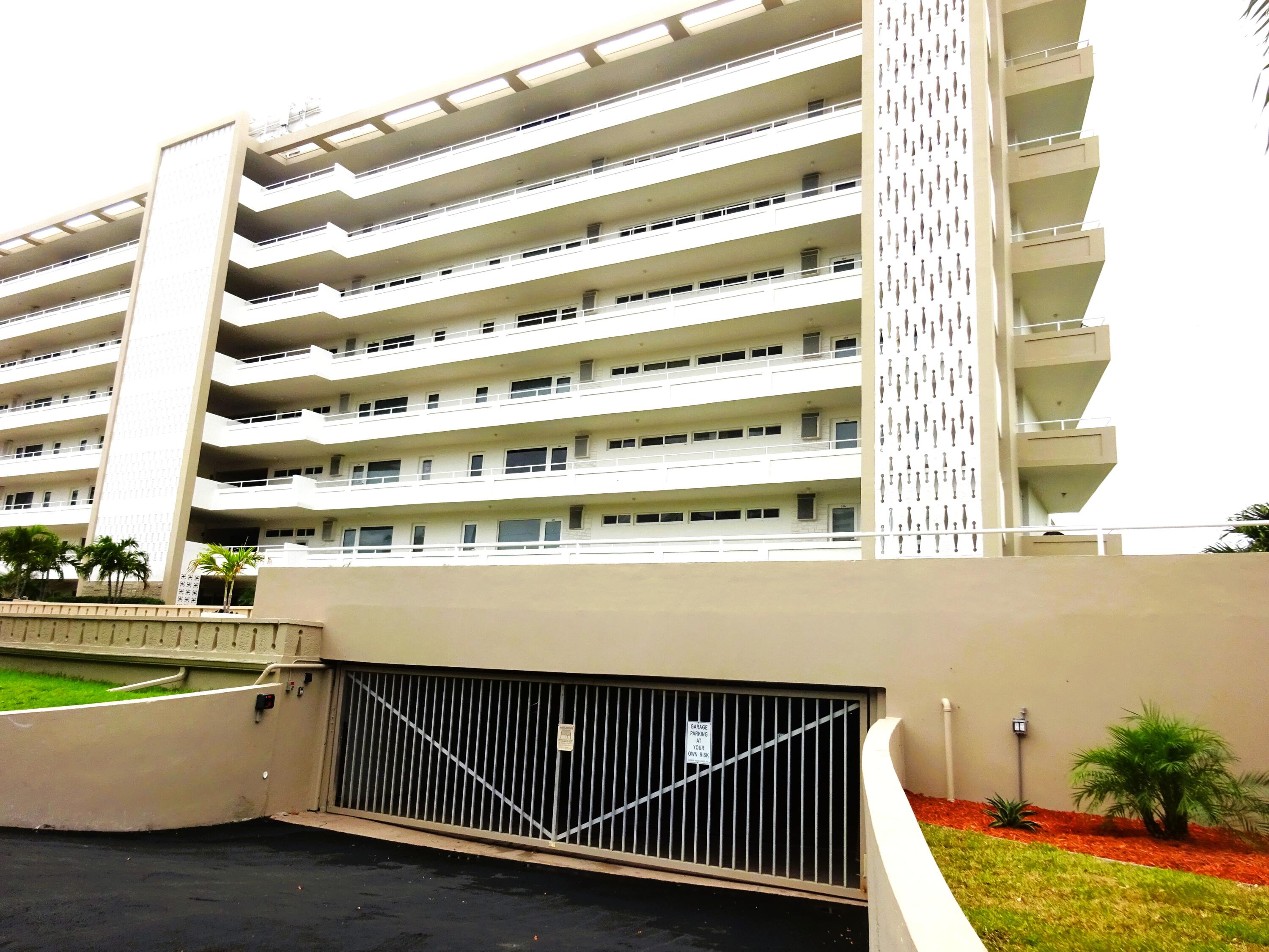 201 North Riverside Drive, Unit 303 Pompano Beach, FL 33062 - Photo 13 of 20 DSC02692