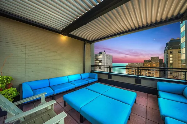 $5,375 | 247 East Chestnut Street, Unit 1301, Chicago, IL 60611