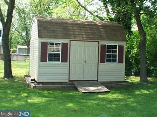 713 Chatham Road Fairless Hills, PA 19030 - Photo 3 of 5 Gallery Image 3