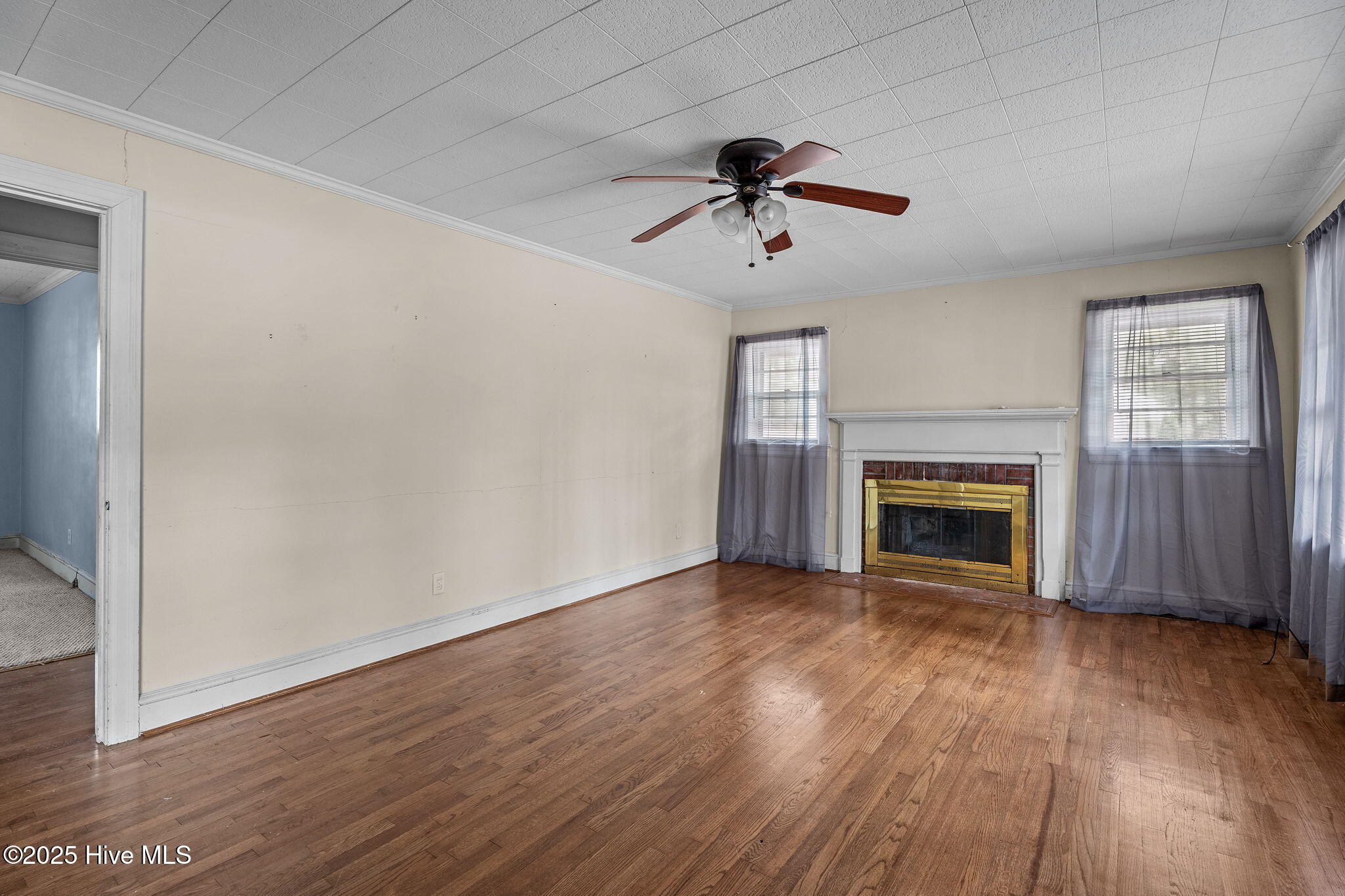100 Crestview Road Rocky Mount, NC 27801 - Photo 3 of 31 Living Room