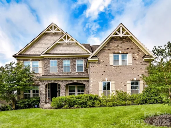 $1,162,000 | 2028 Perry Pond Drive, Waxhaw, NC 28173