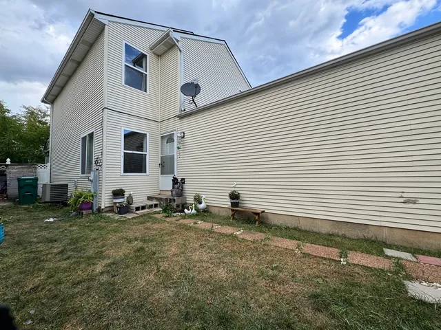 $280,000 | 161 Mountain Laurel Court, Romeoville, IL 60446