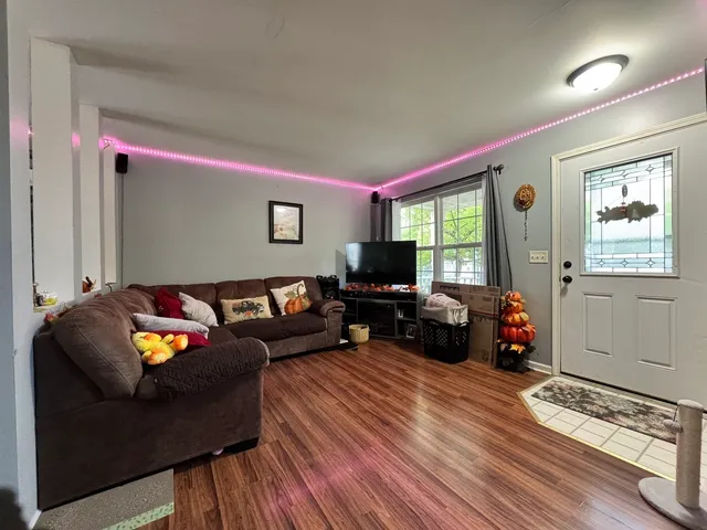 $280,000 | 161 Mountain Laurel Court, Romeoville, IL 60446