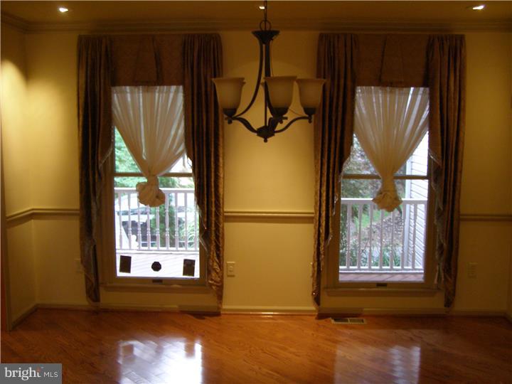 211 Friendship Road Southampton, NJ 08088 - Photo 11 of 23 Dining Room