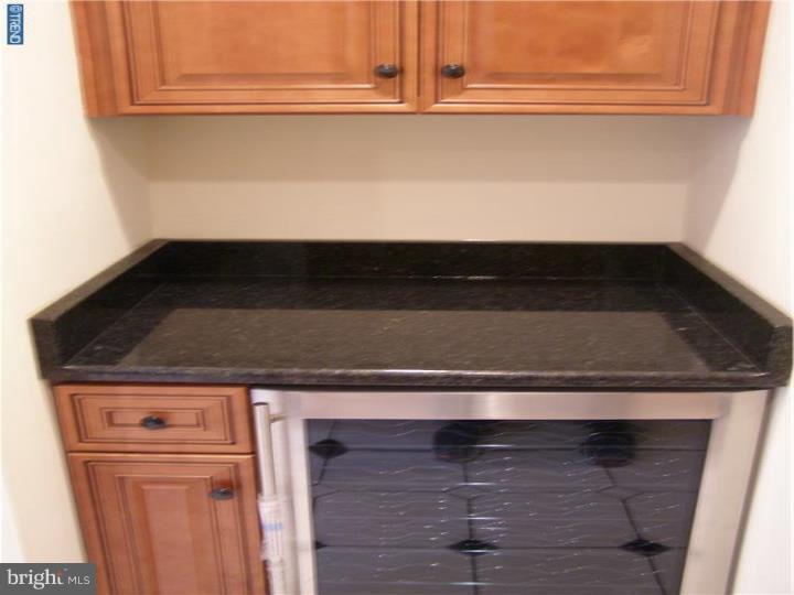 211 Friendship Road Southampton, NJ 08088 - Photo 7 of 23 Wet Bar