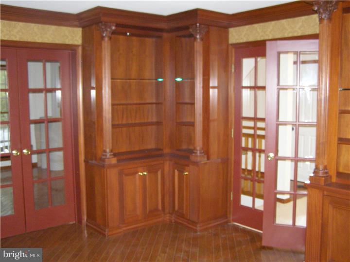 211 Friendship Road Southampton, NJ 08088 - Photo 9 of 23 Office / Study