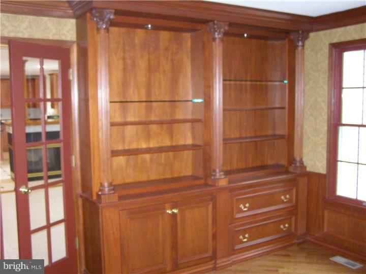 211 Friendship Road Southampton, NJ 08088 - Photo 10 of 23 Office / Study