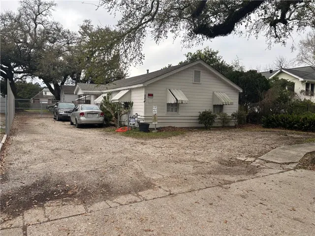 $599,999 | 568 Central Avenue, Jefferson, LA 70121