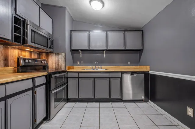 $240,000 | 2008 Scenic Road, Tallahassee, FL 32303