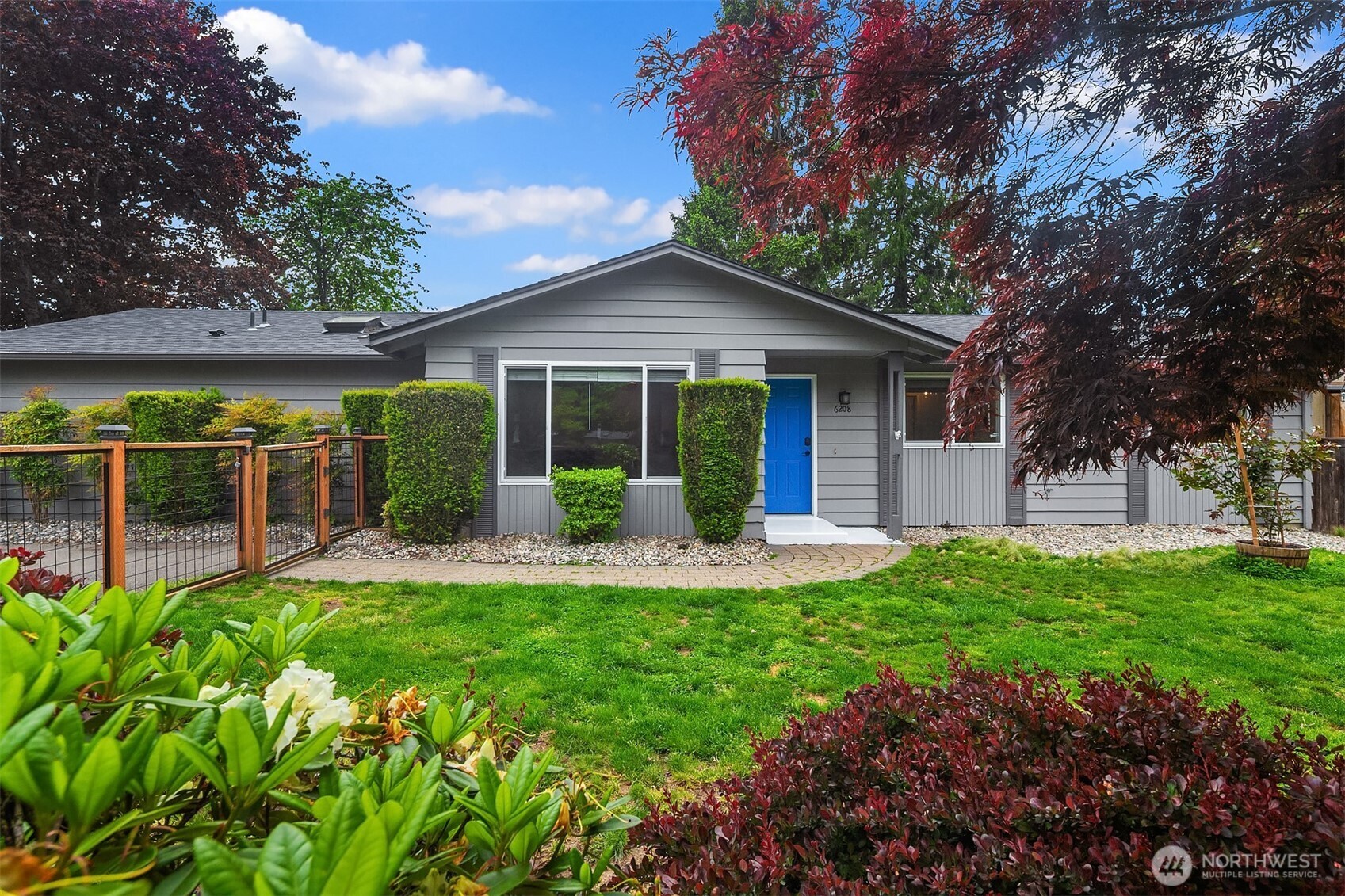6208 Sycamore Place Everett, WA 98203 - Photo 7 of 30
