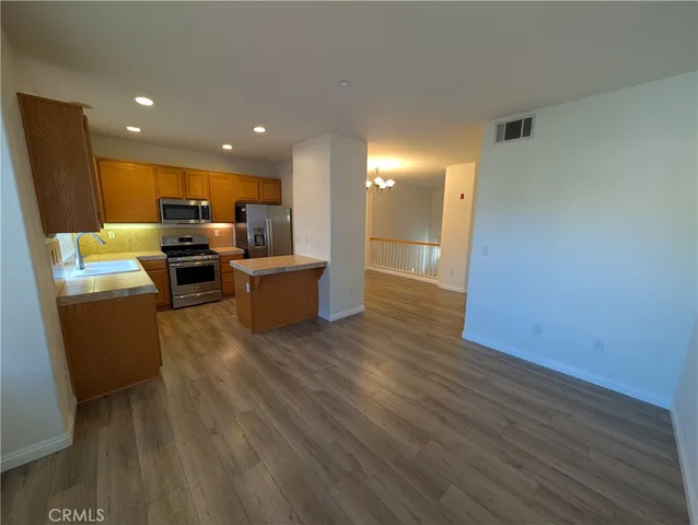 $3,650 | 910 Timberwood, Irvine, CA 92620