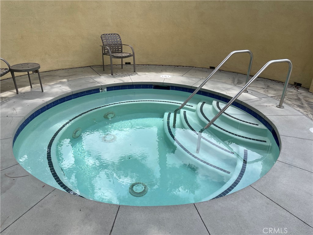 910 Timberwood Irvine, CA 92620 - Photo 18 of 24 SPA