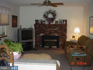 93 Hartford Road Sewell, NJ 08080 - Photo 4 of 6 Gallery Image 4