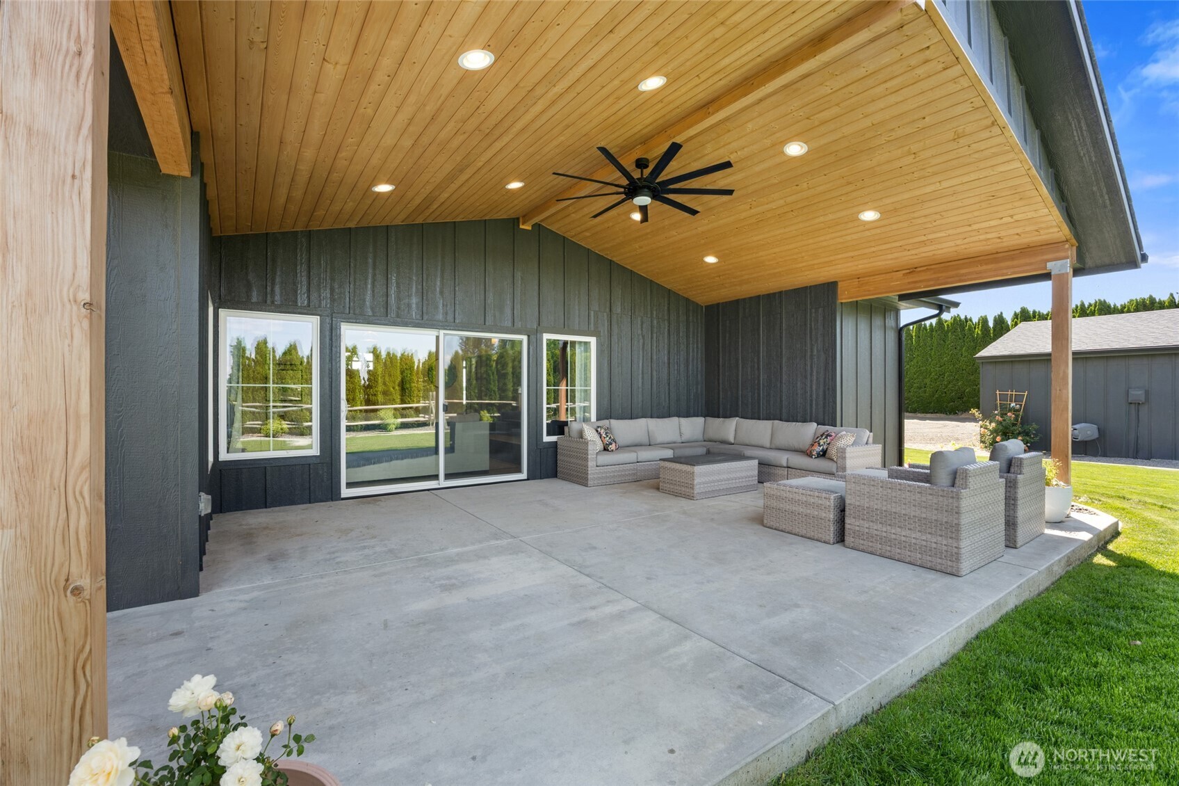 9914 Morgan Road Northeast Moses Lake, WA 98837 - Photo 32 of 40