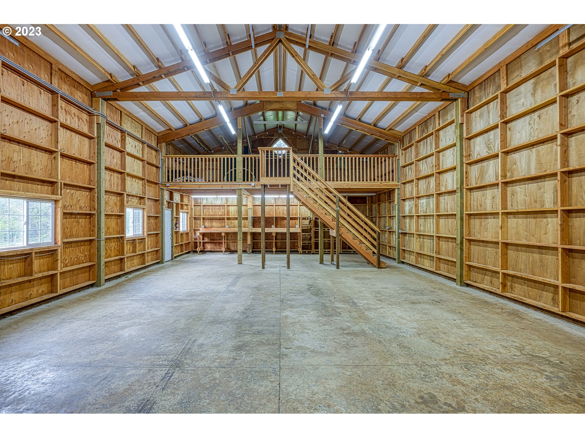 23490 South Beatie Road Oregon City, OR 97045 - Photo 19 of 30 a view of an empty room with a garage