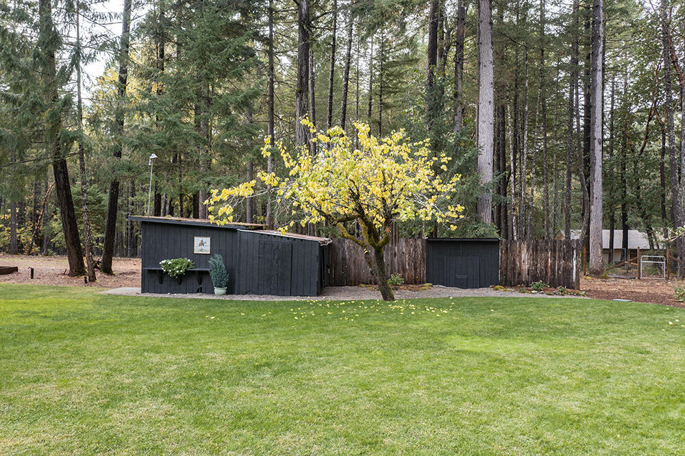 1126 Marcy Loop Road Grants Pass, OR 97527 - Photo 29 of 40 29
