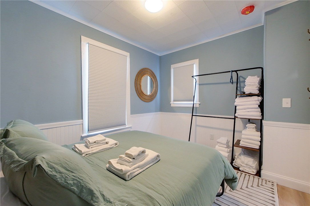 382 Spring Street, Unit 3 Newport, RI 02840 - Photo 11 of 21 Gallery Image 11