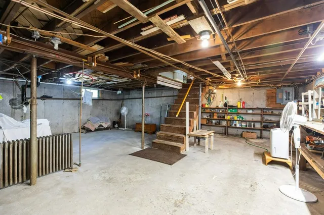 $469,900 | 102 Hayden Avenue, Tiverton, RI 02878