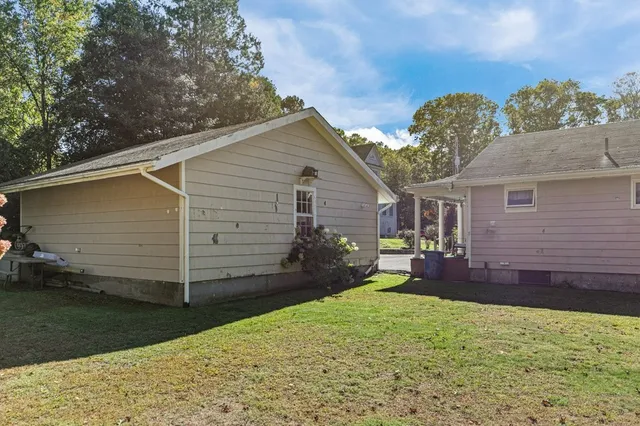 $469,900 | 102 Hayden Avenue, Tiverton, RI 02878