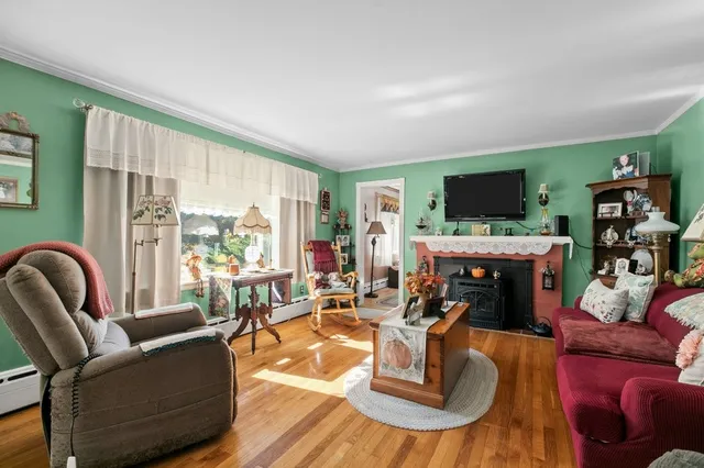 $469,900 | 102 Hayden Avenue, Tiverton, RI 02878