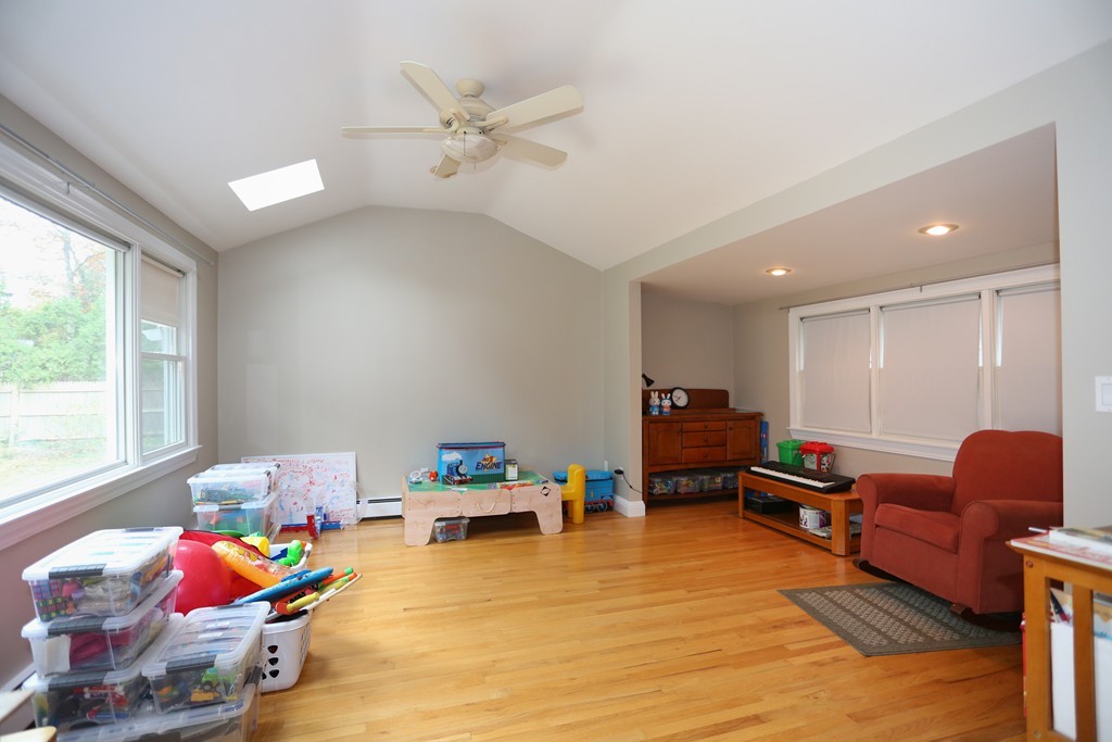 12 Sorrel Road Concord, MA 01742 - Photo 7 of 18 Gallery Image 7