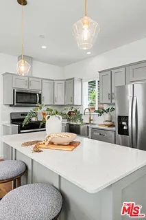 $949,000 | 3214 Shasta Circle South, Los Angeles, CA 90065