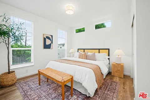 $949,000 | 3214 Shasta Circle South, Los Angeles, CA 90065