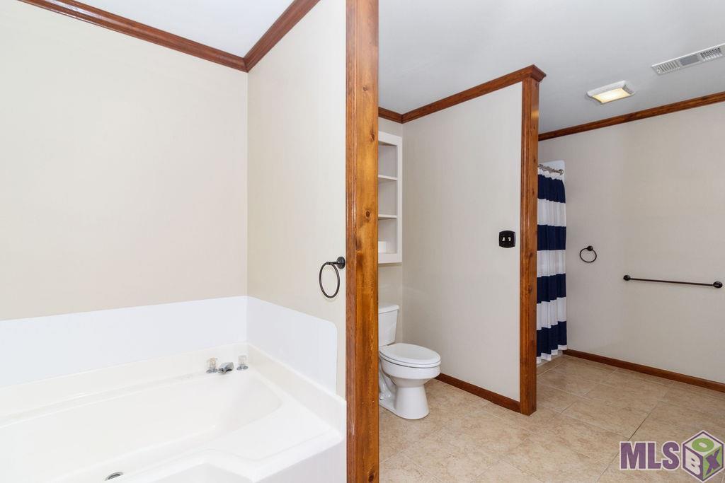 37061 Caraway Road Denham Springs, LA 70706 - Photo 18 of 24 Master Bath