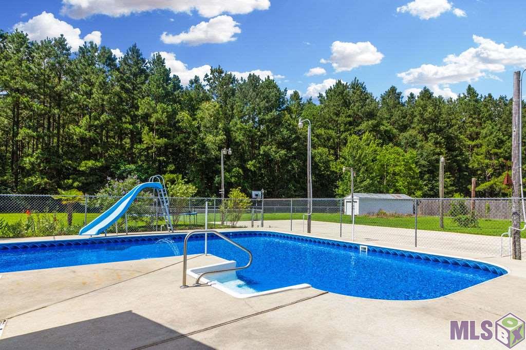 37061 Caraway Road Denham Springs, LA 70706 - Photo 2 of 24 Gallery Image 2