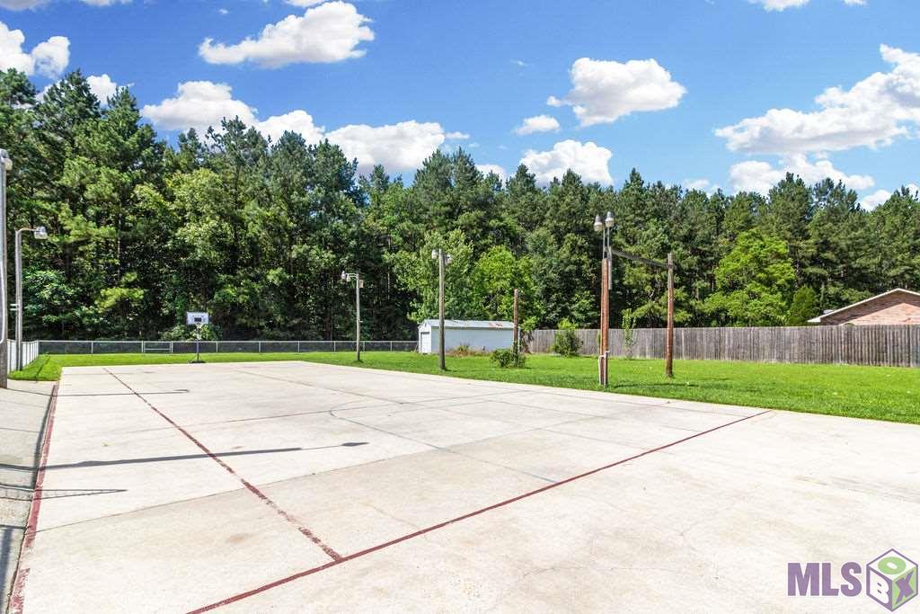 37061 Caraway Road Denham Springs, LA 70706 - Photo 5 of 24 Gallery Image 5