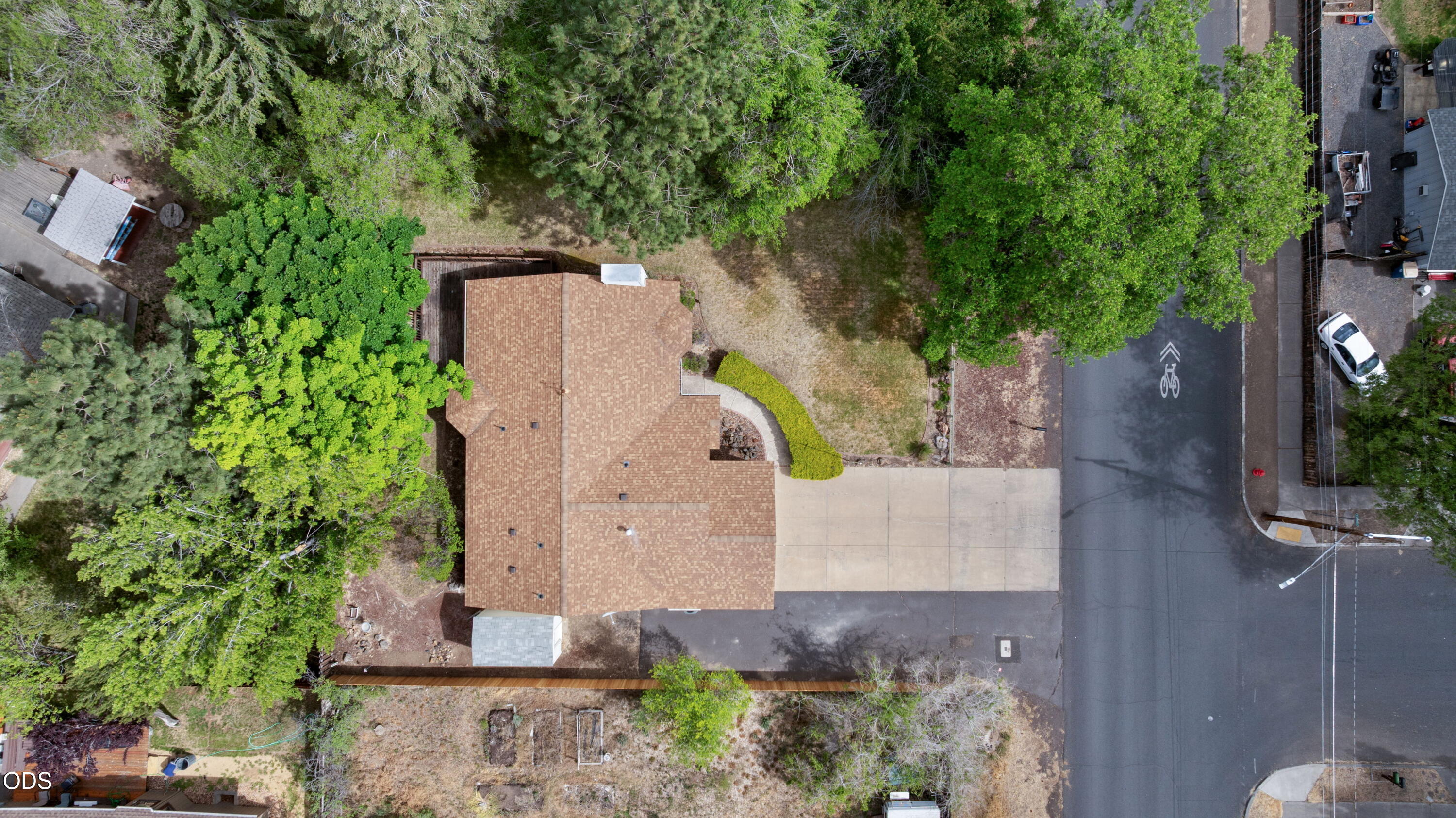2400 Northeast Jones Road Bend, OR 97701 - Photo 6 of 33