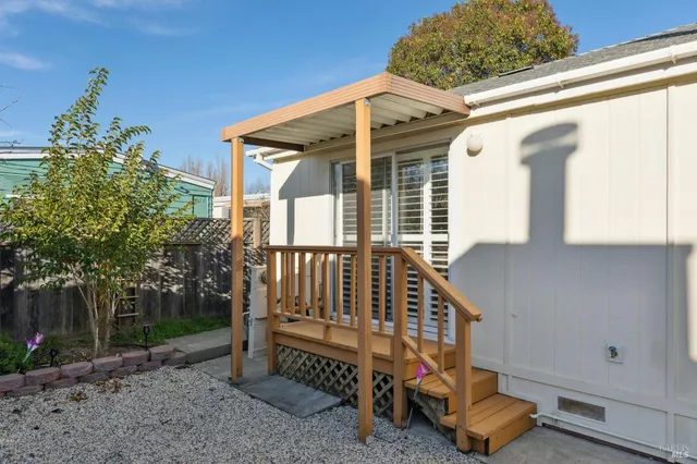 $349,000 | 282 Paseo Bolivar, Sonoma, CA 95476