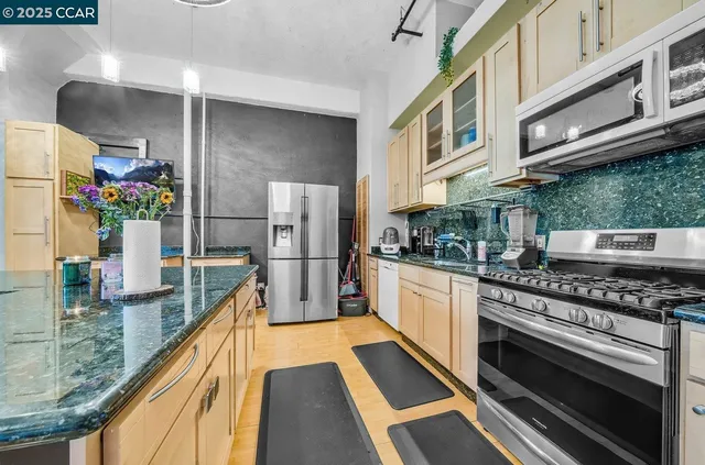 $499,000 | 247 4th Street, Unit 206, Oakland, CA 94607