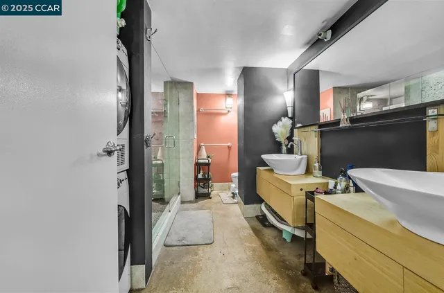 $499,000 | 247 4th Street, Unit 206, Oakland, CA 94607