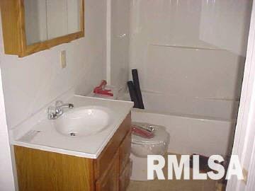7288 Hill City Road Benton, IL 62812 - Photo 7 of 11 Gallery Image 7