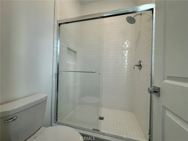 $5,500 | 114 Seep, Irvine, CA 92618