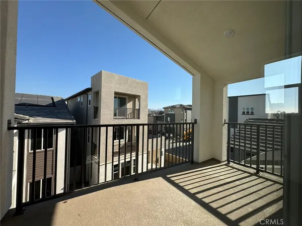 $5,500 | 114 Seep, Irvine, CA 92618